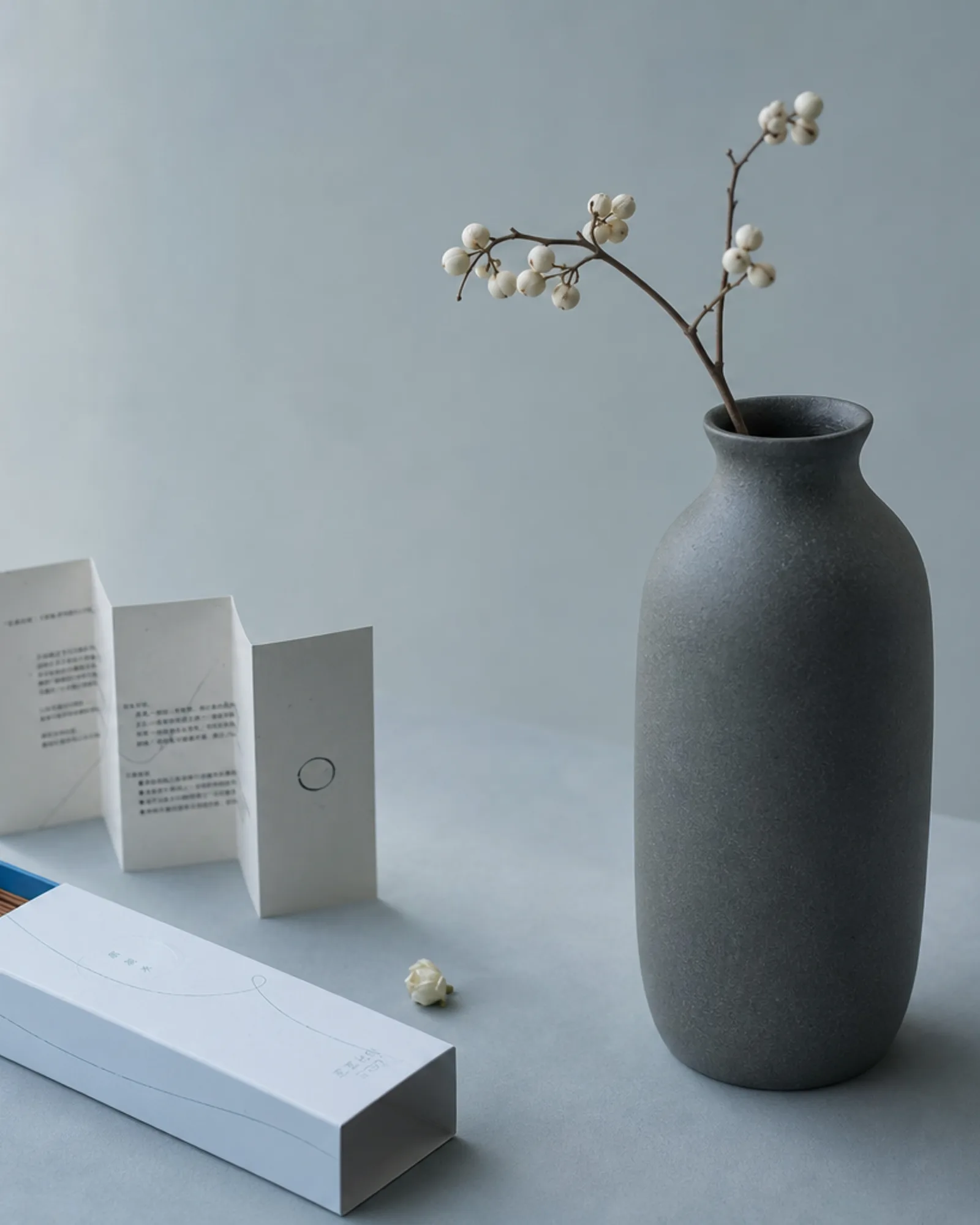 Black Ash Vase, product image 2