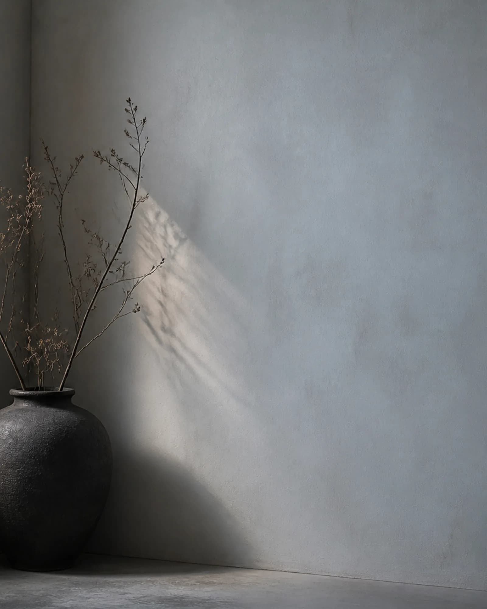 Black Ash Vase, product image 3